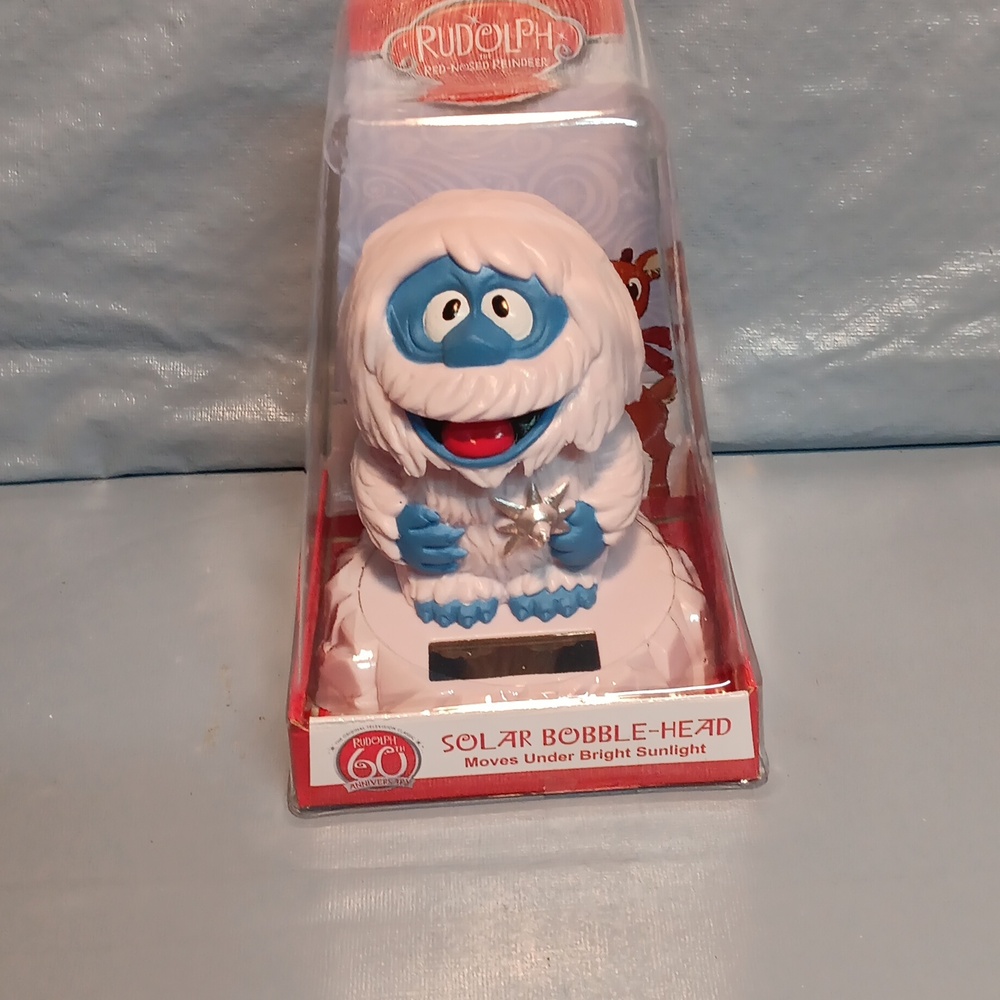 Bumble the Abominable Snowman Solar Bobble-Head NIB